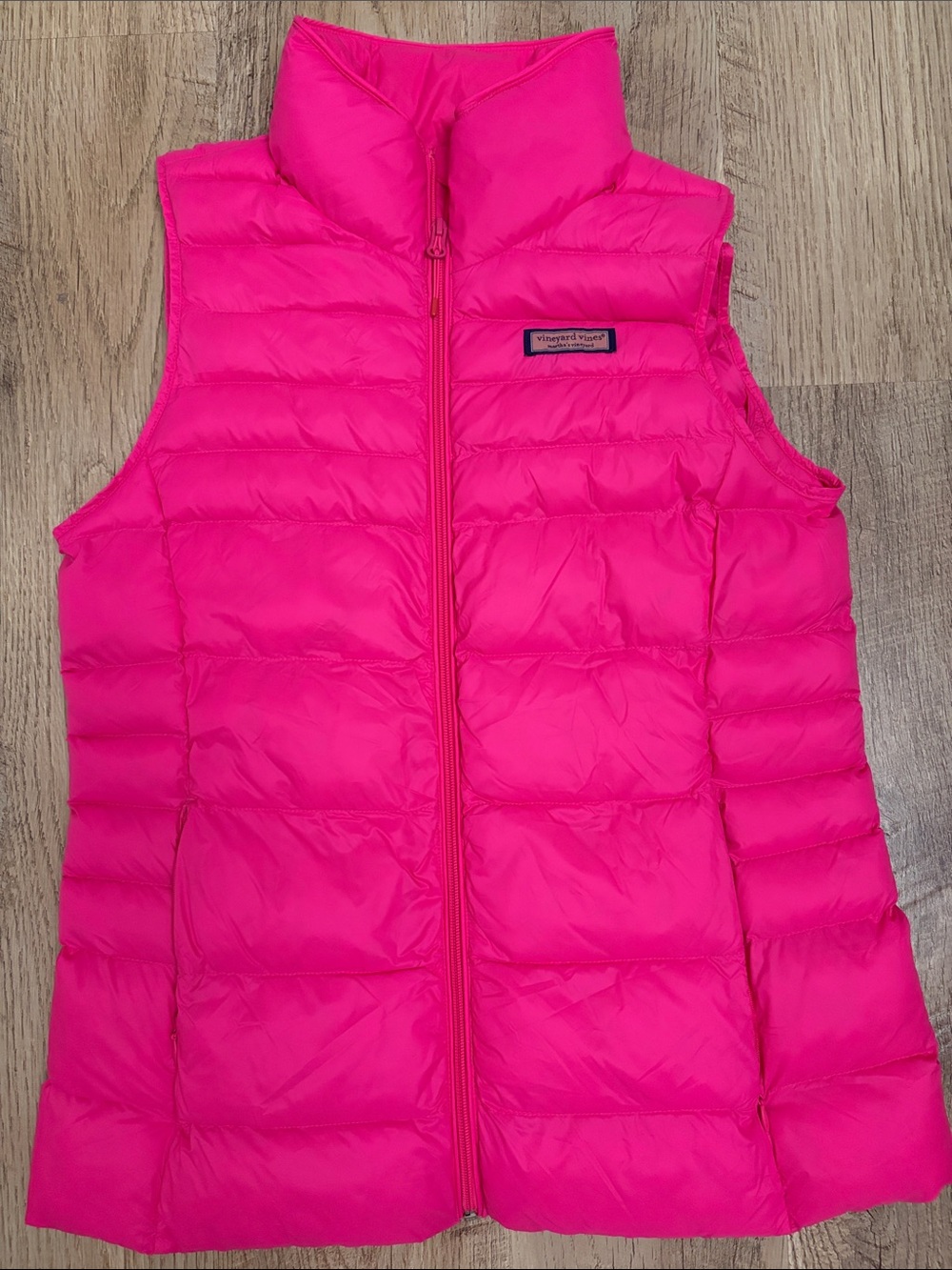 Woman's Vineyard Vines PerformancePink Puffer Vest